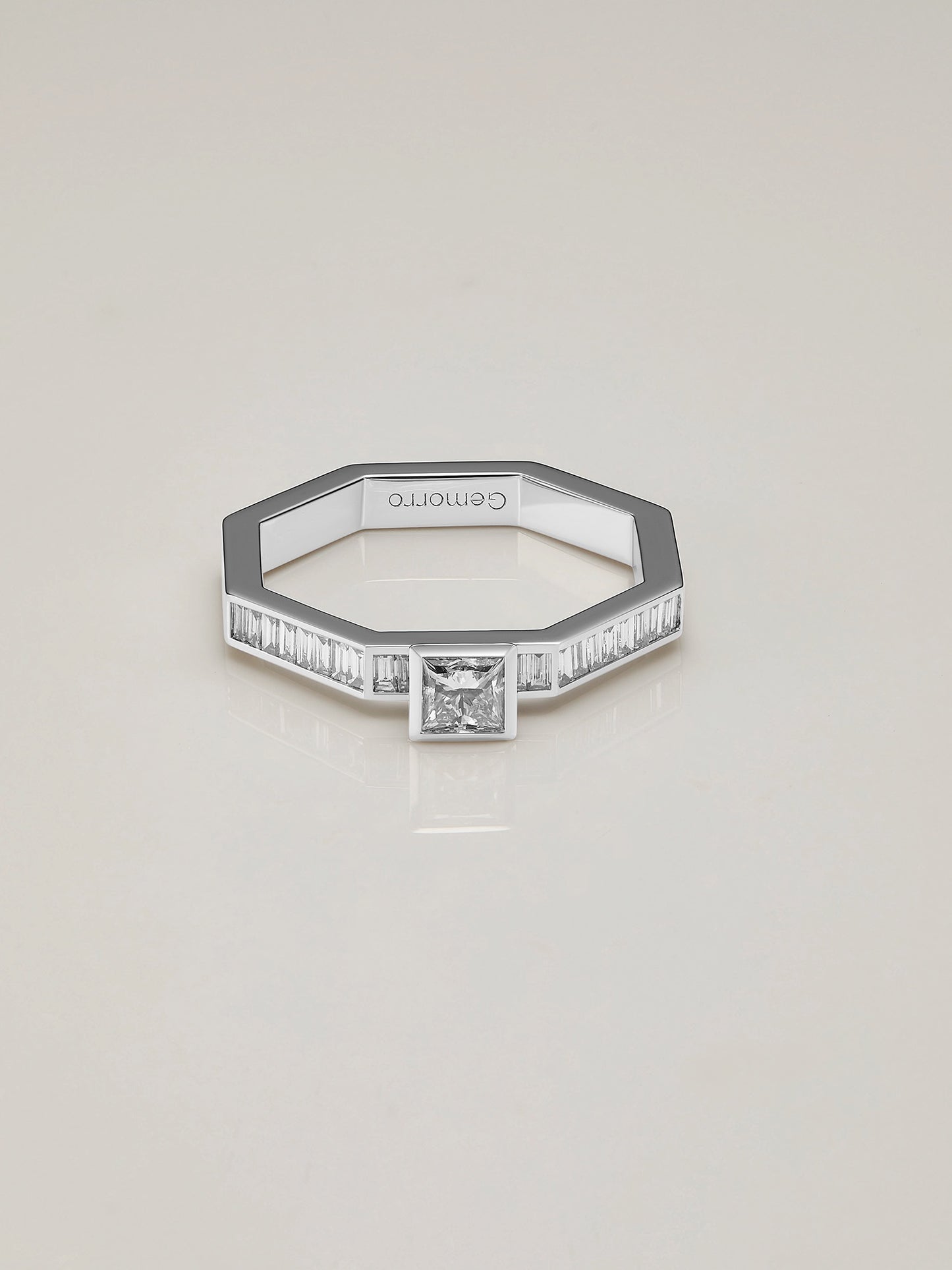 Grid Luxe Diamond Ring - Medium